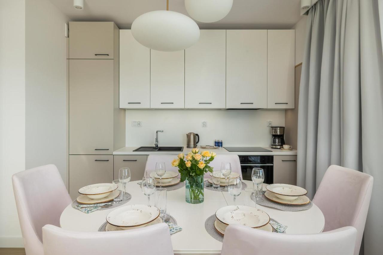 Family Apartment With Gym And Swimming Pool By Renters Prestige Kołobrzeg Kültér fotó