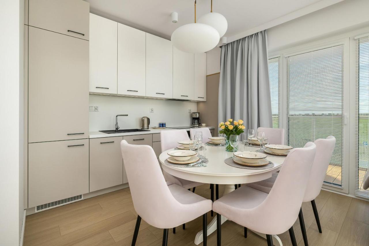 Family Apartment With Gym And Swimming Pool By Renters Prestige Kołobrzeg Kültér fotó