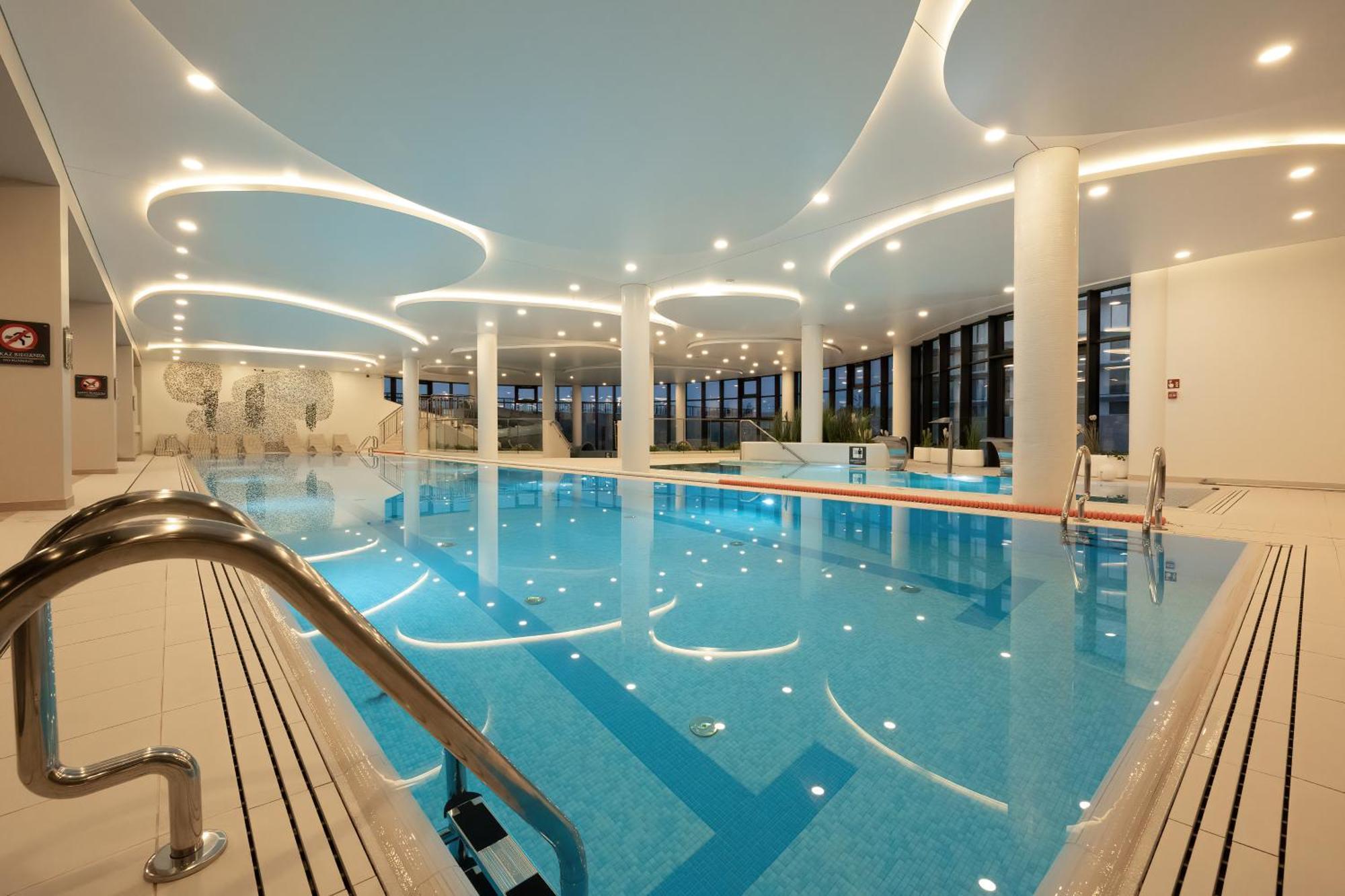 Family Apartment With Gym And Swimming Pool By Renters Prestige Kołobrzeg Kültér fotó